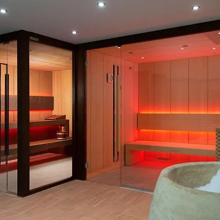 Hyatt Regency Hotel 5*