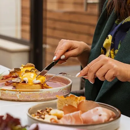 Hyatt Regency Хотел 5*