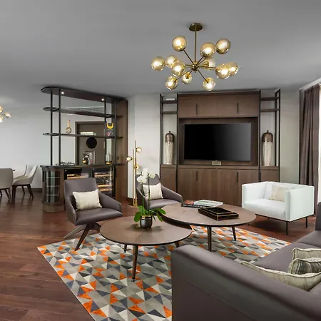Hyatt Regency 5*