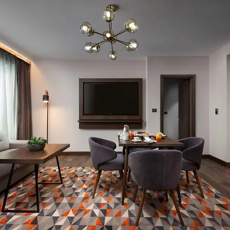 Hyatt Regency 호텔